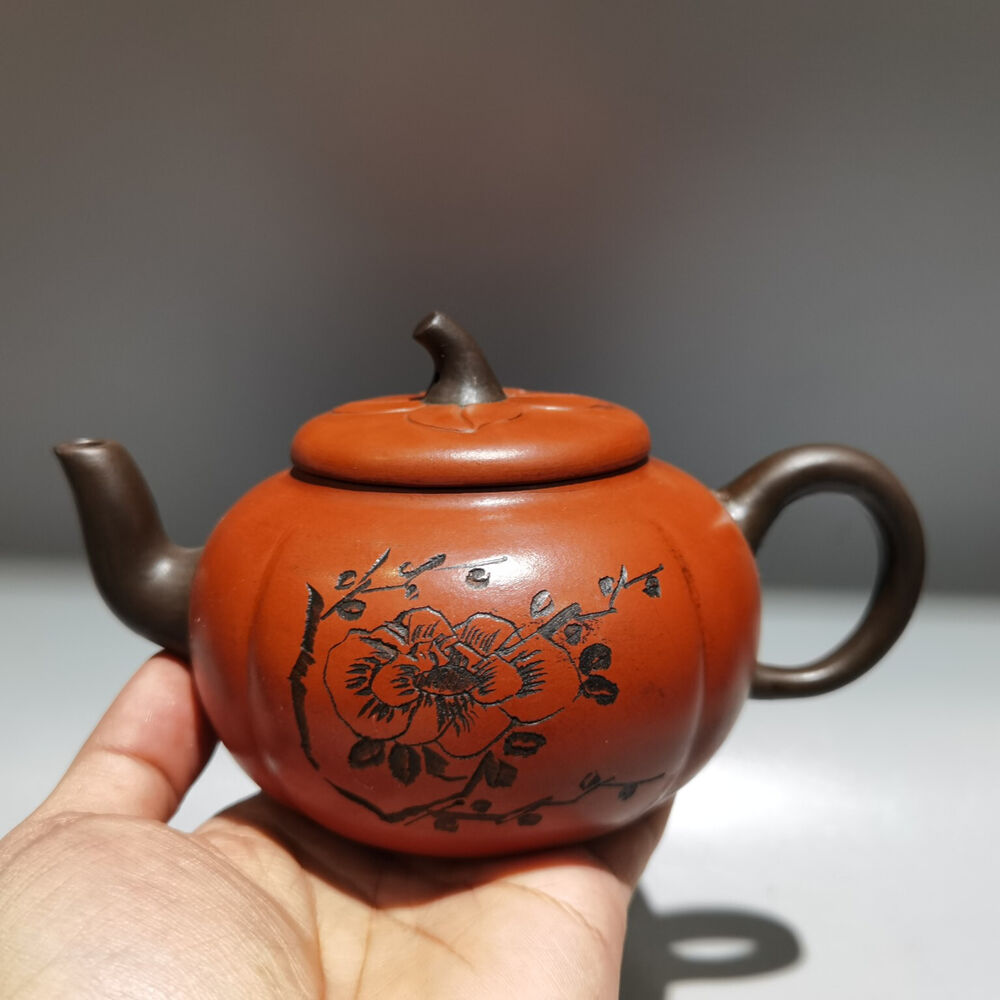 Chinese Yixing Zisha Clay Handmade Exquisite Teapot （花开富贵 低款：周桂珍 )