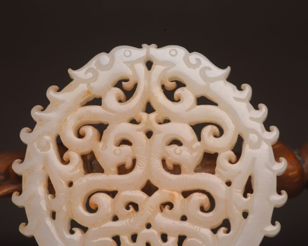 Chinese Natural Hetian Jade Carving Dragon Statue Exquisite Pendant Jewelry Art