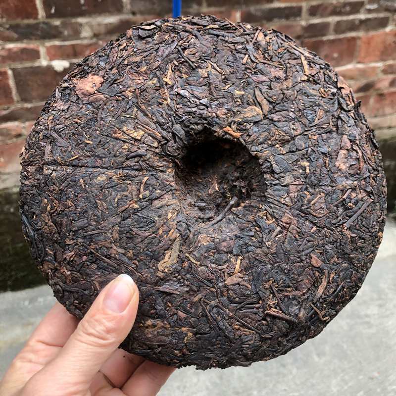 357g Yunnan Long Ma Tong Qing Yiwu Mt. Old Tea Puerh Tea Cake Ripe Puer Tea