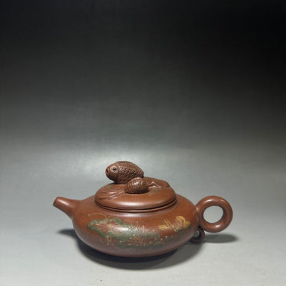 Chinese Yixing Zisha Clay Handmade Exquisite Teapot（双鱼虚扁壶 底款：顾景舟）