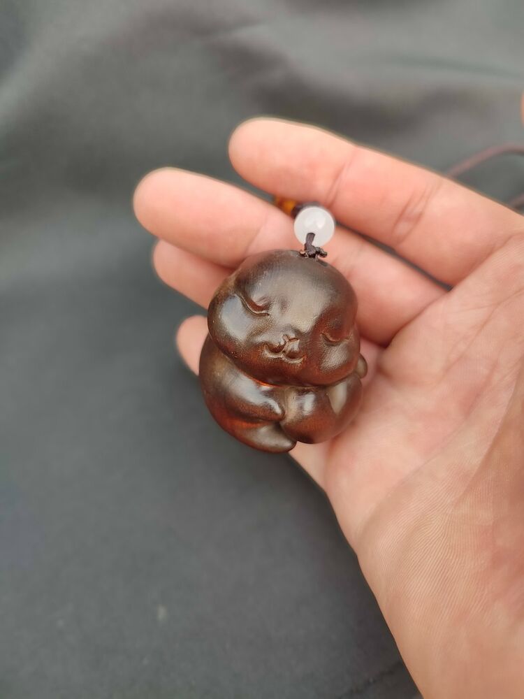 Wooden Carving Lucky Nice Little Rabbit Statue Lovely Gift Wallet Purse Ornament