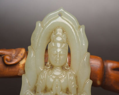 Chinese Natural Hetian Jade Carving Kwan Yin Statue Lucky Jade Pendant Jewelry