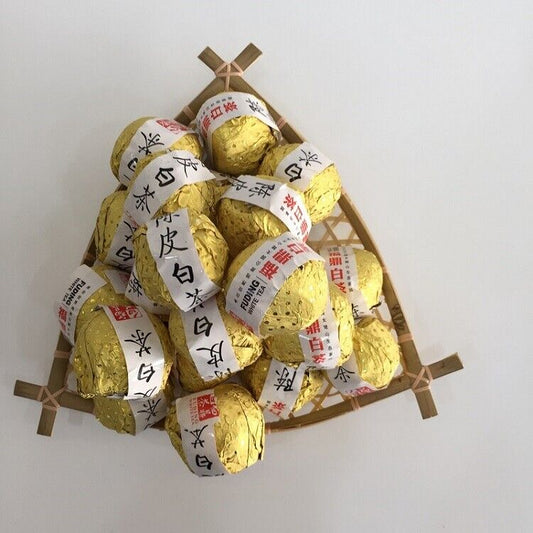 White tea filled orange Fuding Chenpi Bai Cha Old Shou Mei-