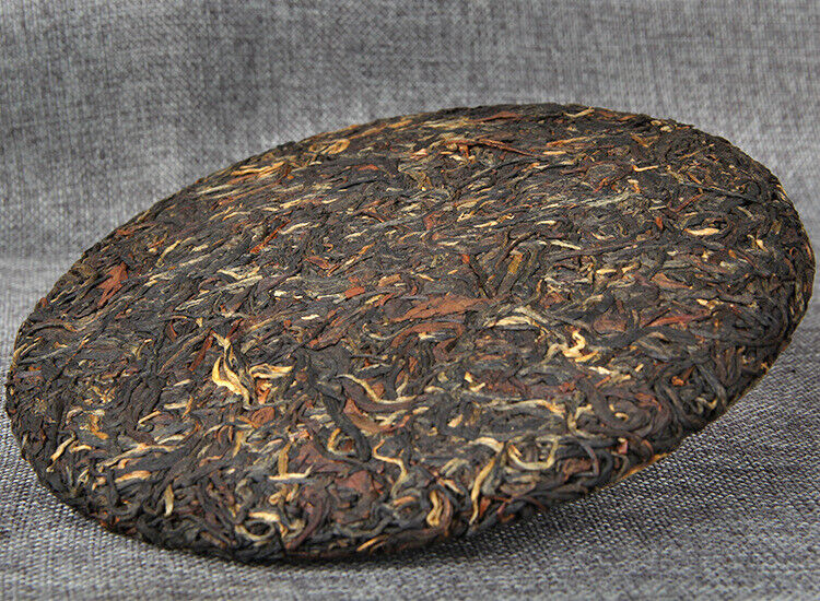 Yunnan Sun Dried Old Tree Black Tea Dianhong Feng Qing Dian Hong Tea Cake 357g