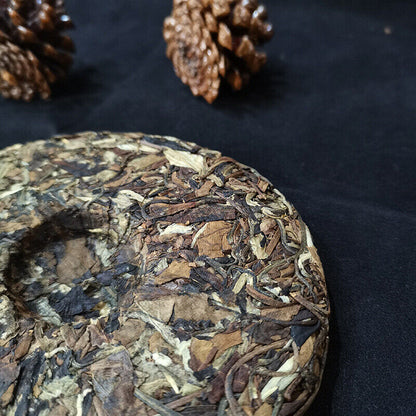 Yunnan Big Leaf Puerh Tea Old Tree Tea 200g Premium Pu-erh White Tea Cake-