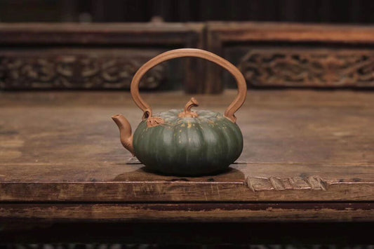 270cc China Yixing handmade purple sand green soil teapot pumpkin TiLiang Hu teapot-