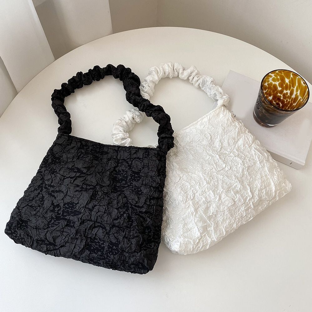 Pleated Shoulder Bag Underarm Purse Large Tote Zipper Handbag White/Black Pouch