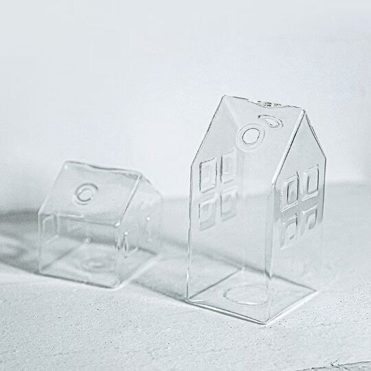 Glass Small House Shaped Vase Mini Hydropnic Terrarium Tabletop Flower Bottle