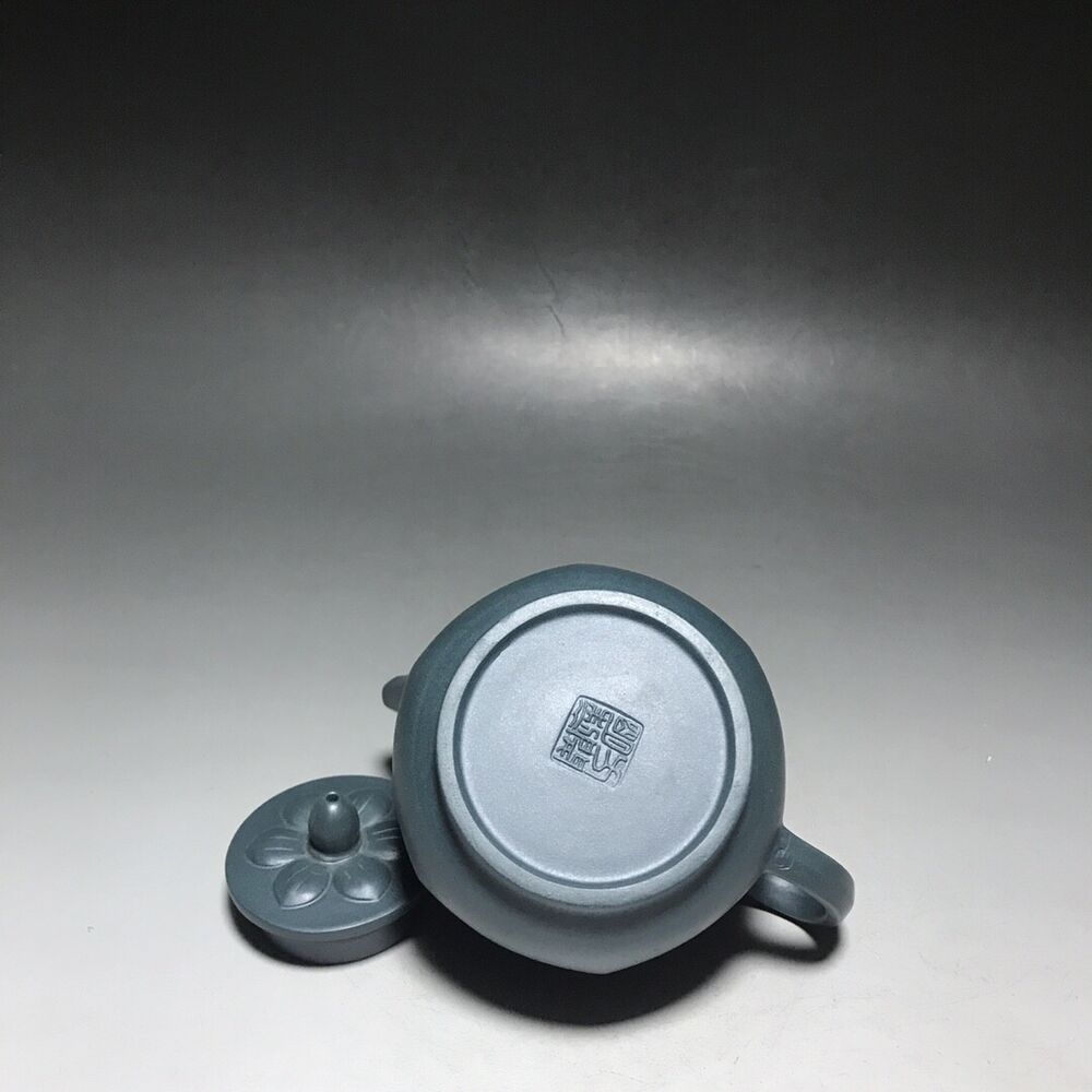 vintage chinese yixing purple clay teapot zisha ceremony carving Collectible art