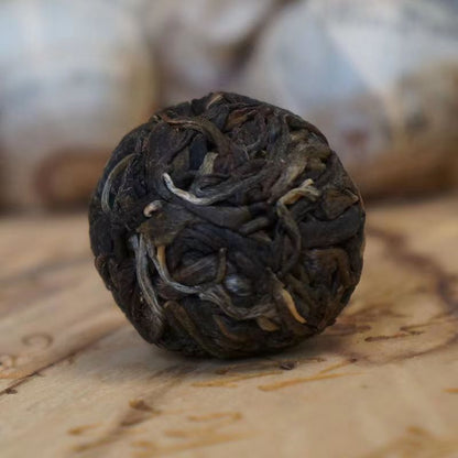 12Pcs Yiwu Ancient Tree Raw Pu-erh Tea Yunnan Organic Puerh Tea Ball Chinese Tea