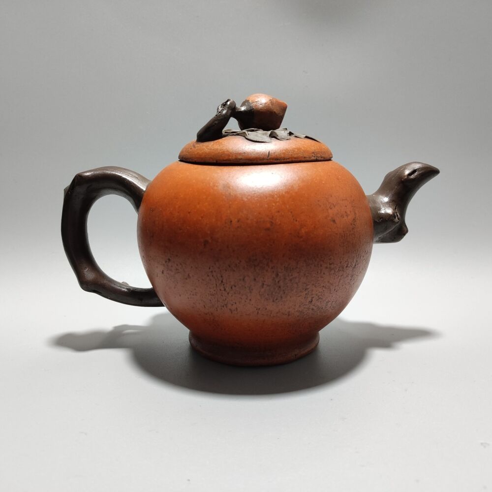 Vintage China Yixing Purple Clay Teapot Zisha Handmade Ceramic Exquisite Teaware