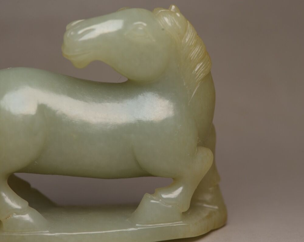 Chinese Natural Hetian Jade Carving Exquisite Horse Statue Sculpture Collections