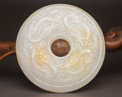Top Chinese Beautiful Natural Hetian Jade Carving Exquisite Statue Pendant Rare