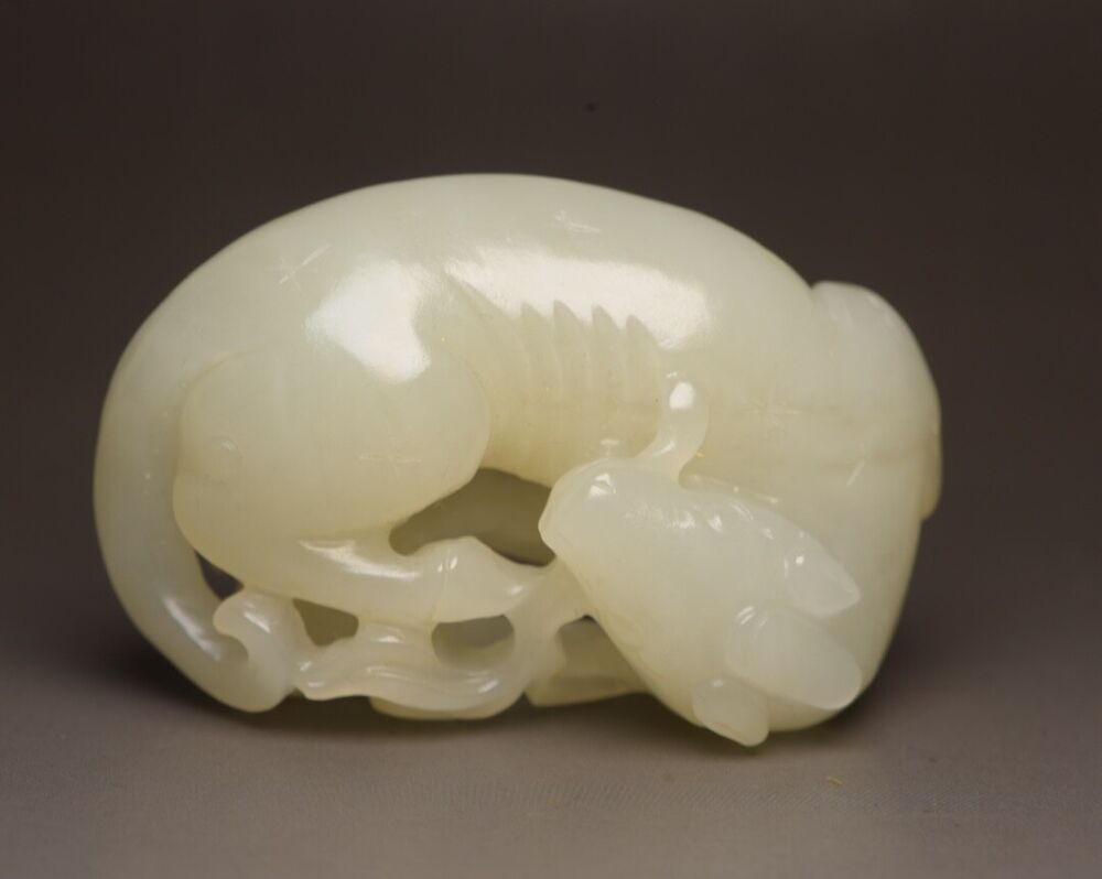 Antique Chinese Top Natural Hetian Jade Carving Beast Statue Exquisite Figurines