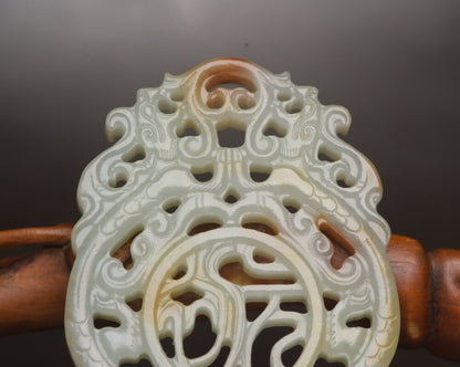 China Beautiful Natural Hetian Jade Carving Fine Unique Figurine Pendant Jewelry