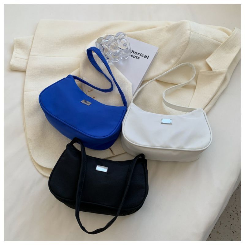 Solid Color Shoulder Bag Mini Crescent Messenger Handbags Nylon Handbag Retro