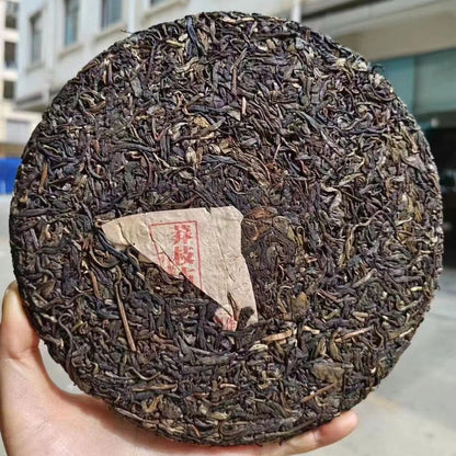 357g Yunnan Aged Pu'er Raw Tea 2004 Mangzhi Old Raw Puerh Cake Tea Pu-erh Tea