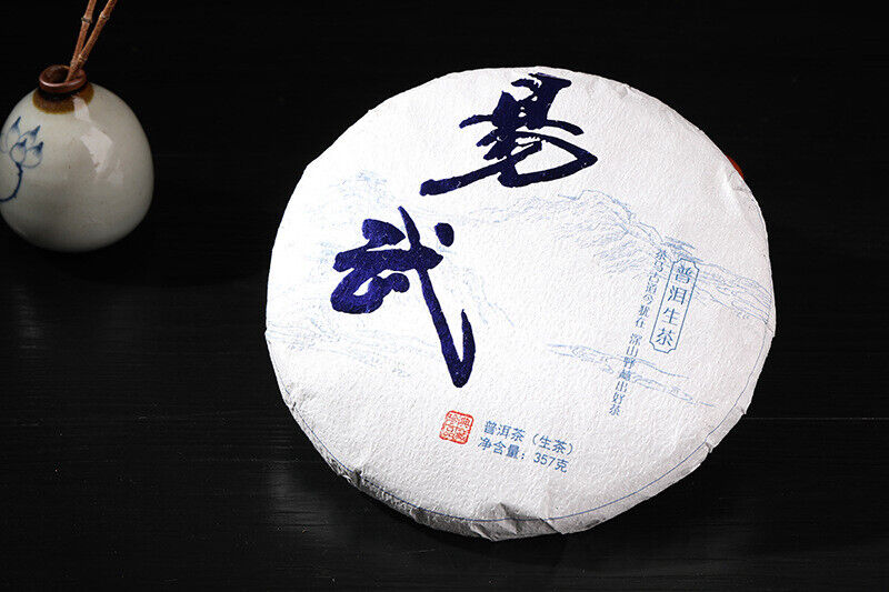 Yunnan Pu'er Tea Yiwu Ancient Tree 357g Pu'er Raw Tea Cake with Orchid Aroma