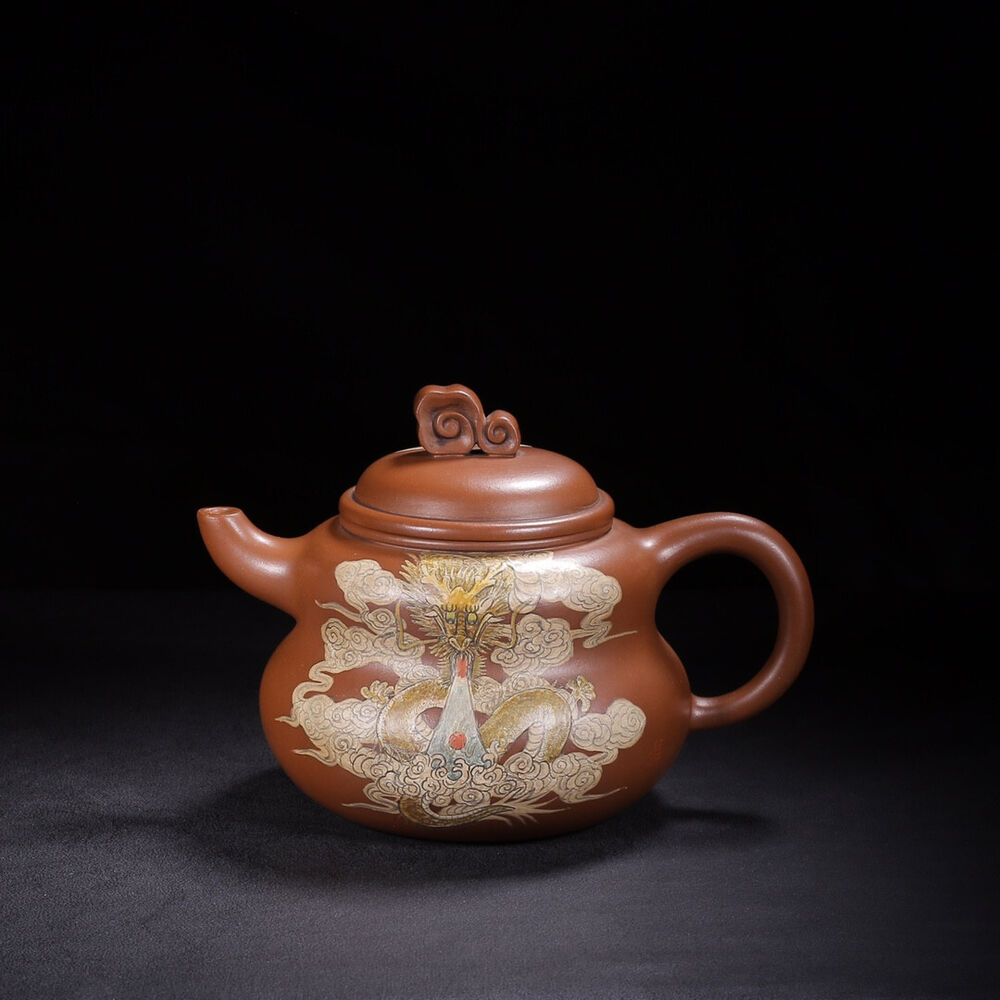 Chinese Yixing Zisha Clay Handmade Exquisite Teapot （龙腾四海 底款：顾道荣）