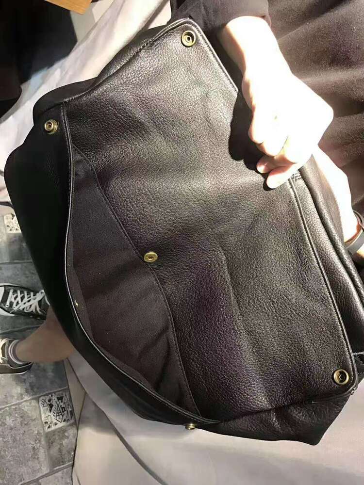 Cowhide Woven Bag is a One-Shoulder Cross-slung Bag for Women