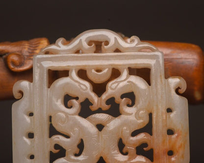 Chinese Old Natural Hetian Jade Carved Exquisite Unique Figurine Pendant Jewelry