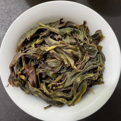 China Phoenix Dancong Yashixiang Oolong Tea Feng Huang Duck Feces Light Flavor