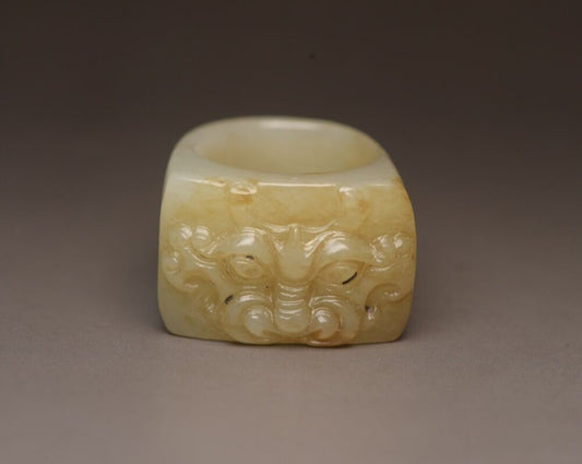 Chinese Natural Hetian Jade Carved Exquisite Statue Thumb Ring Jewelry Art Rare