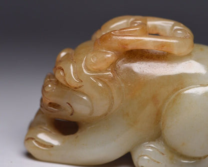 Antique Chinese Natural Hetian Jade Carved Beast Statue Sculpture Collection Art