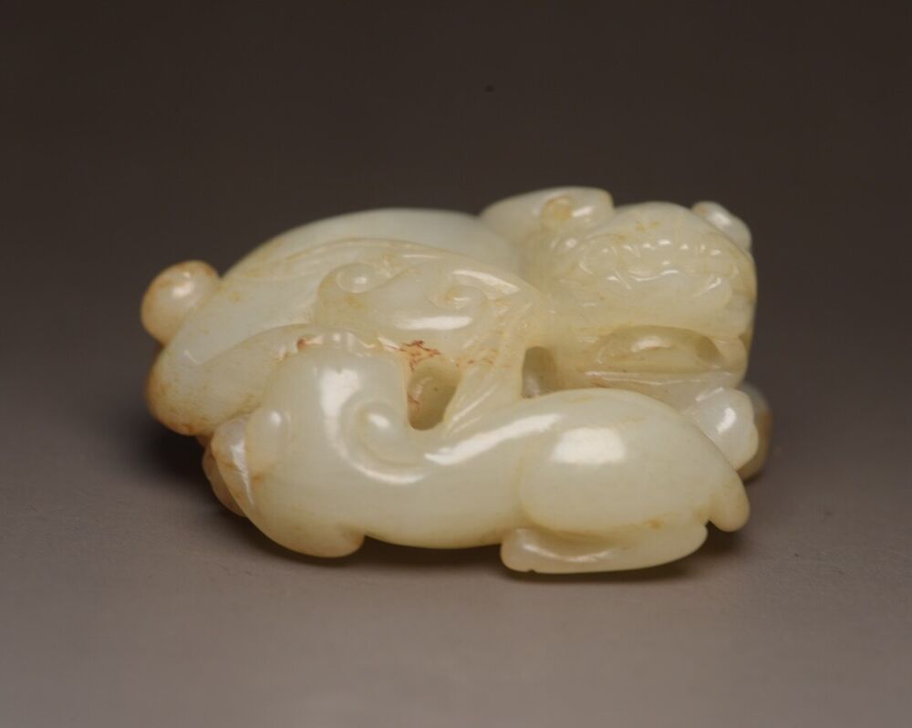 Chinese Old Natural Hetian Jade Carving Antique Beast Statue Nice Figurine Decor