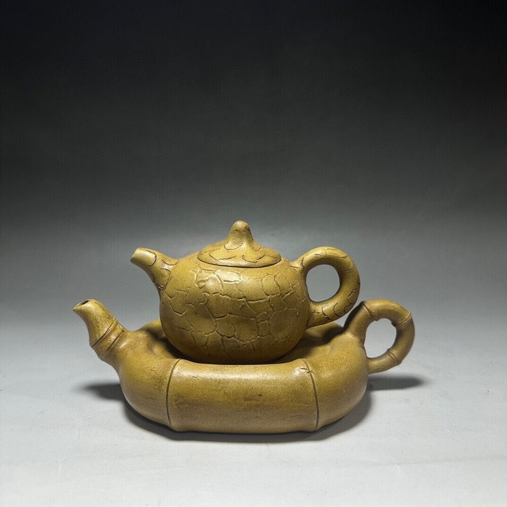 Chinese Yixing Zisha Clay Handmade Exquisite Teapot（壶上壶 底款：陈鸣远）