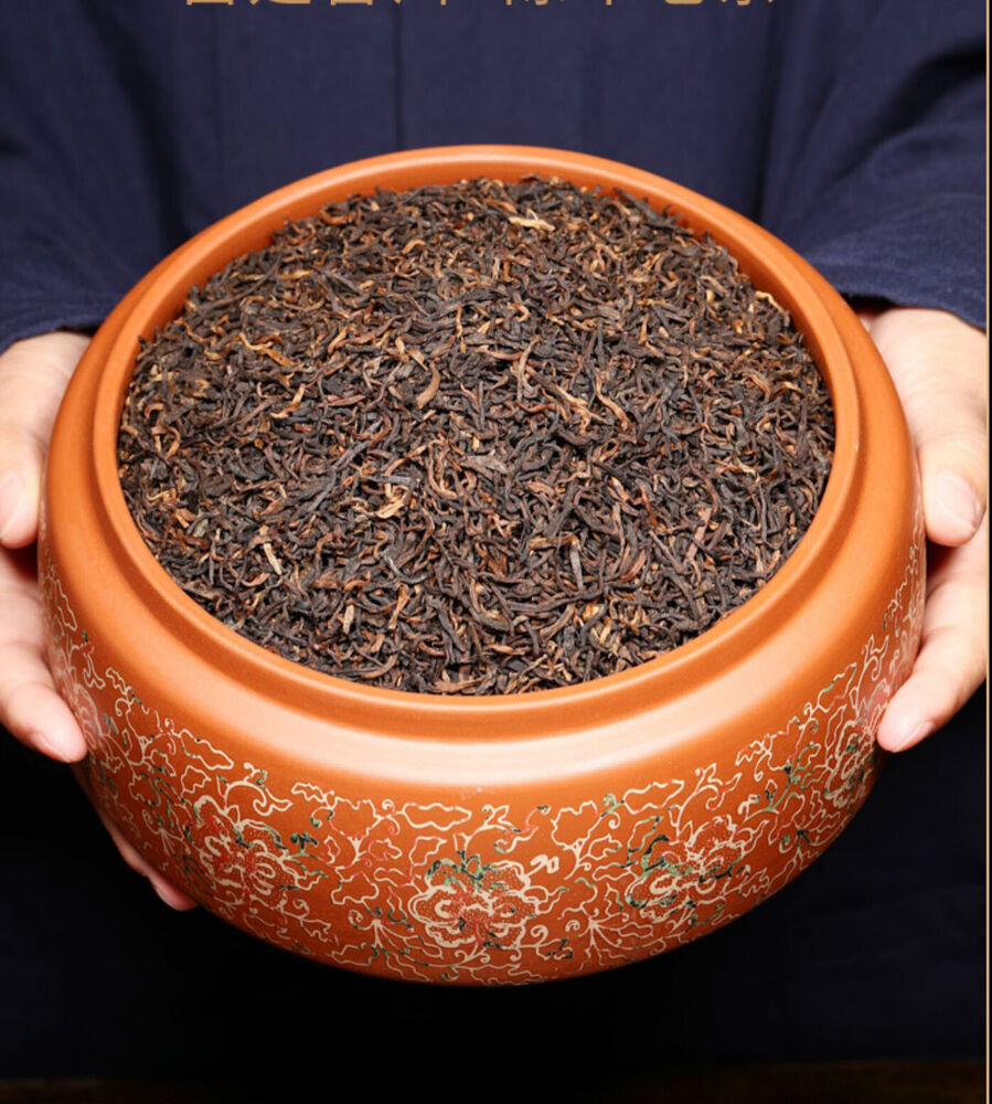 Yunnan Glutinous Rice Pu'er Tea Old Ban Zhang Gong Ting Jin Ya Pu'er Tea-