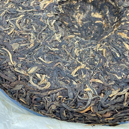 Pu'er tea, 2012, Guoyan Xishuangbanna, native purple bud, native purple bud, 400 grams, raw