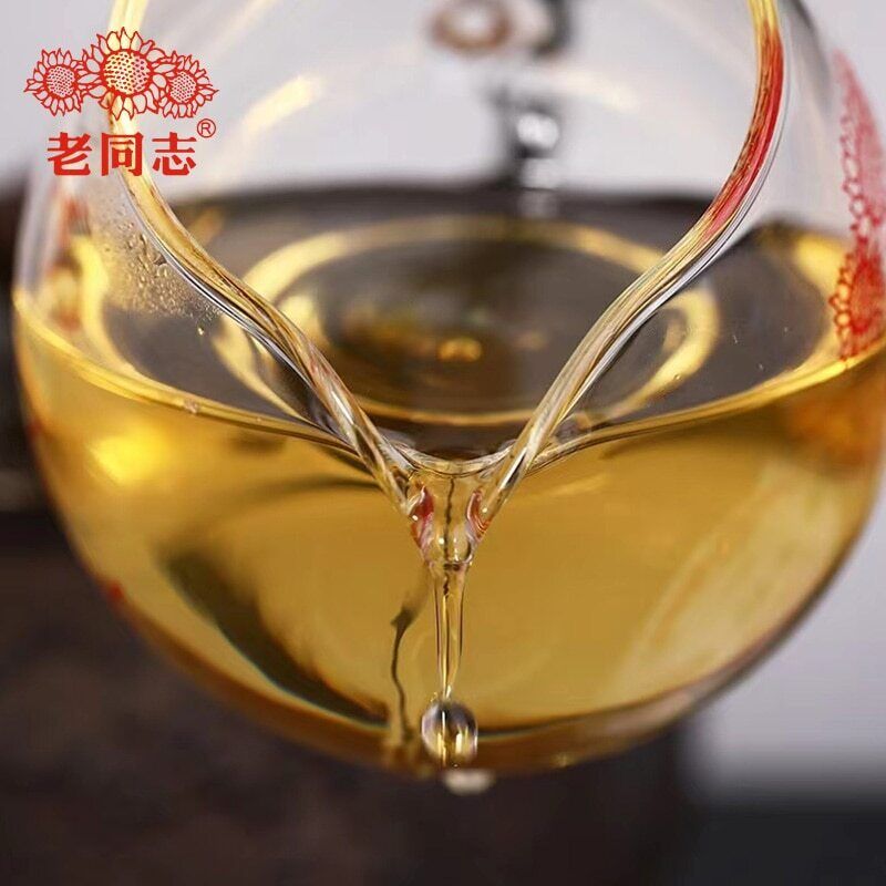 2022 Haiwan Old Comrade Sheng Pu Er Tea Lao Tong Zhi 9948 Raw Puer Tea 357g