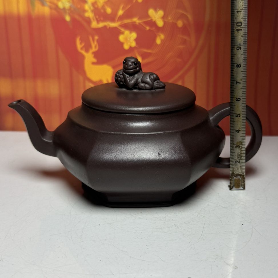 Chinese Yixing Purple Clay Teapot Tea Set Pot Zisha Ceramic Cute Decor Figurine