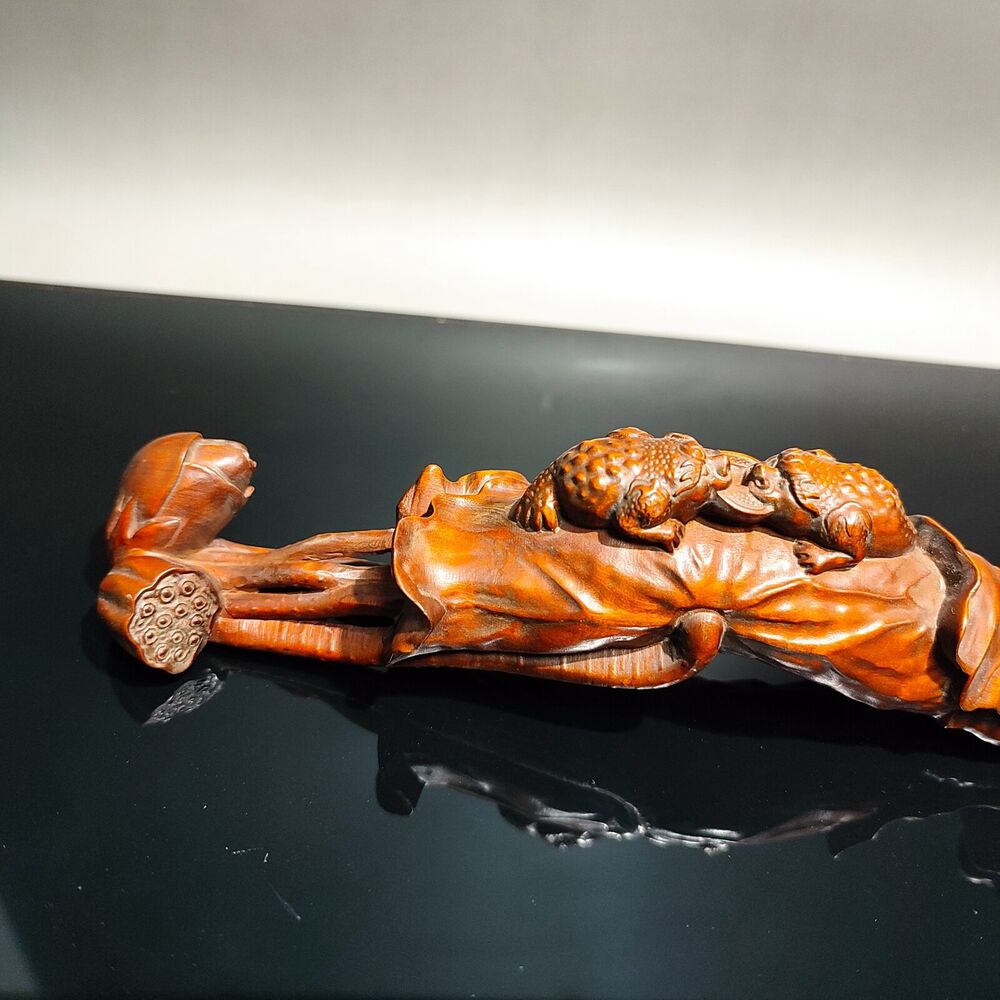 chinese antique Boxwood wooden statue carvings gifts Golden Toad lotus sculpture