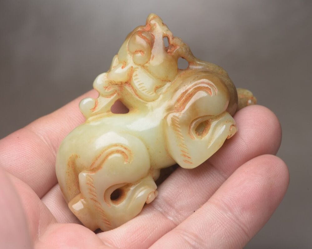 Chinese Antique Hetian Jade Carved Exquisite Unicorn Statue Figurines Ornaments