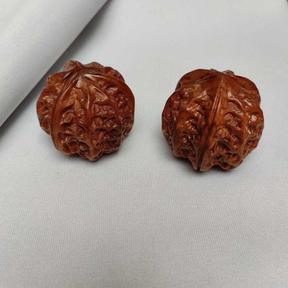 Chinese Rosewood Carved walnut Statue Wooden ornaments anxiety relief items rare