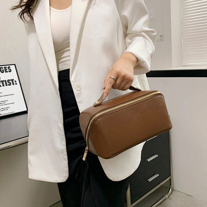 Womens Male Toiletry Bag Leather Cosmetic Bag Wash Bag Make Up Bags Travel