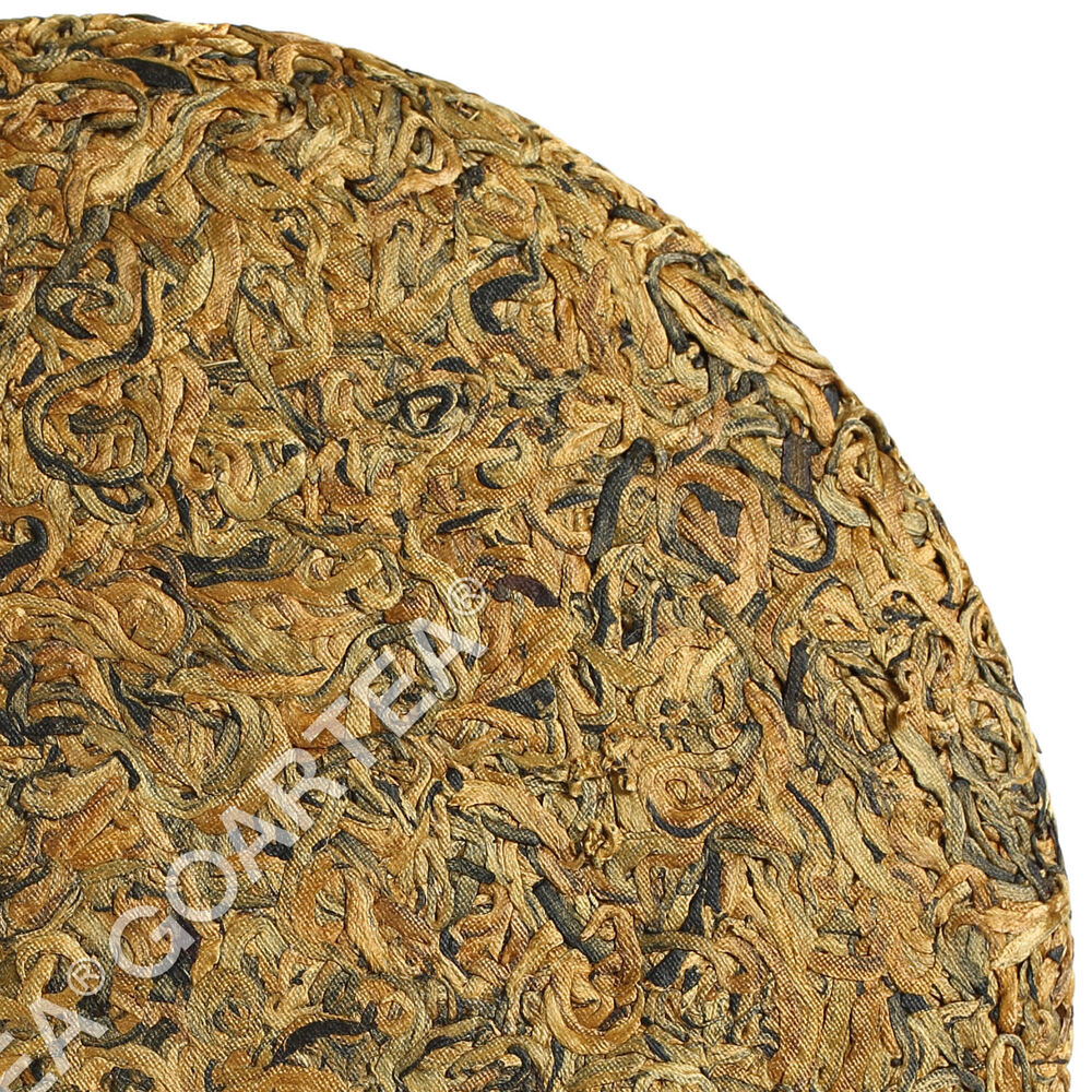 HELLOYOUNG 357g Nonpareil Supreme Golden Buds Dian Hong Yunnan Black Tea Cake
