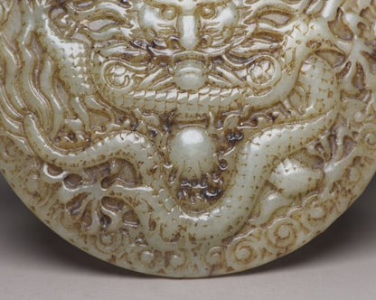 Chinese Natural Hetian Jade Carved Exquisite Dragon Statue Figurines Collectible