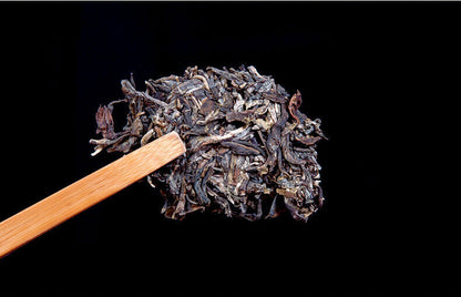Yunnan Menghai Zhang Lang old tree Qizi Pu erh Tea UnCooked raw Cake,er puer