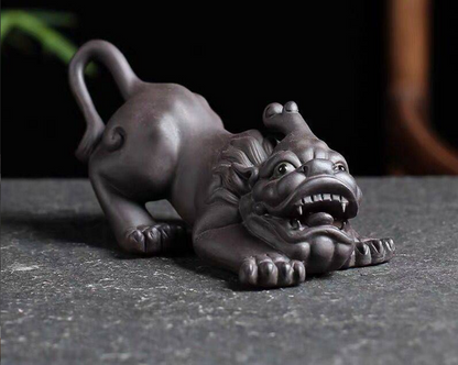 creative yixing zisha tea pet purple clay mythic animals home decoration Chinese