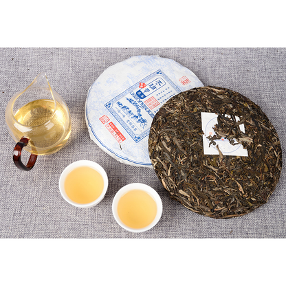 Tea Health Care 357g Gift Tea Yunnan Tea Old Banzhang Cake Pu'er-