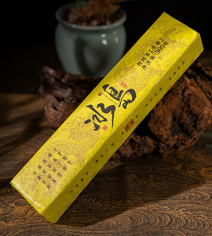 YunNan Icelandic Pu'er tea raw tea golden brick Lincang raw Pu'er brick tea
