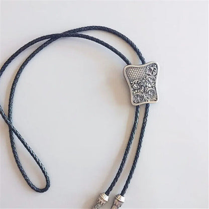 Men Bolo Tie Western Style Leather Chain Carving Pattern Pendant Necktie 4x106cm