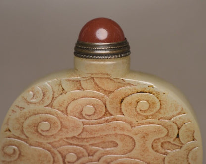 Vintage Chinese Antique Hetian Jade Snuff Bottle Carved Exquisite Snuffbox Rare