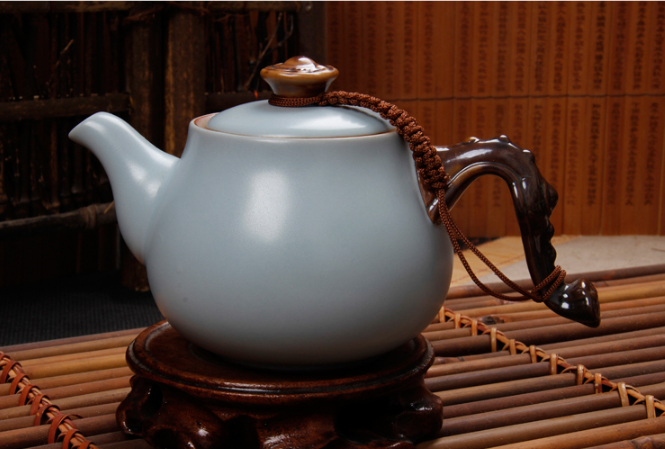 Ruyao, Dehua, China. Ruyi exquisite and simple teapot