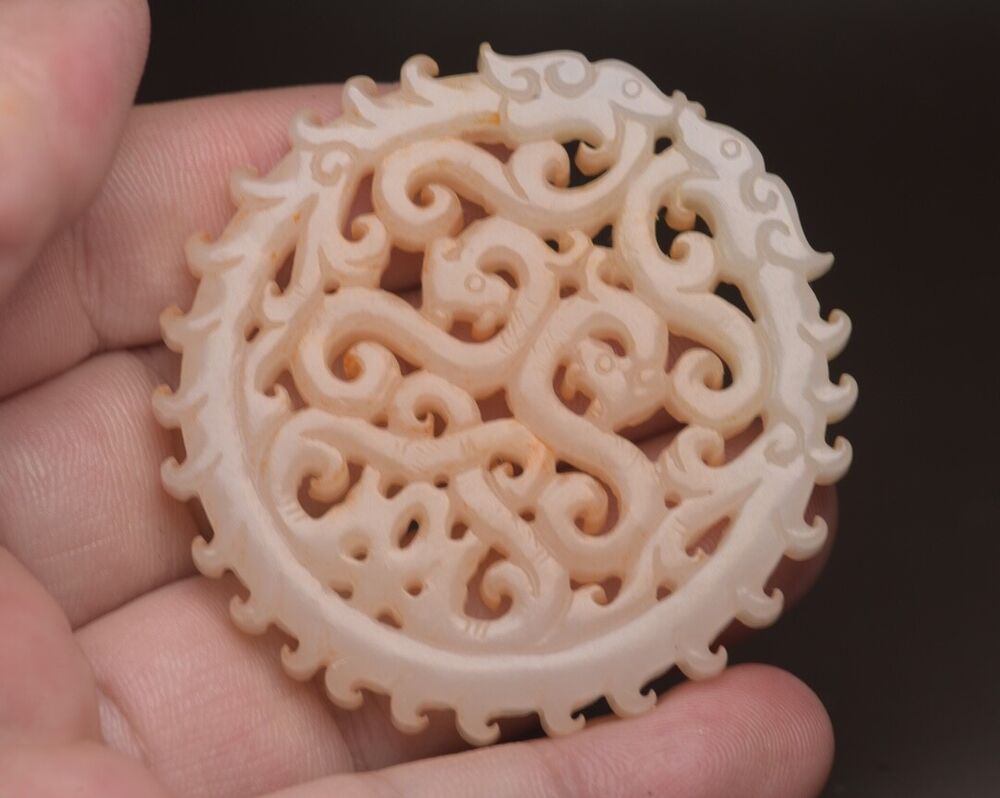 Chinese Natural Hetian Jade Carving Dragon Statue Exquisite Pendant Jewelry Art