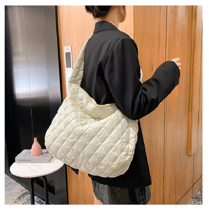 Large Puffy Shoulder Bag Crossbody Purse Down Soft Warm Puff Tote Bag Polyester