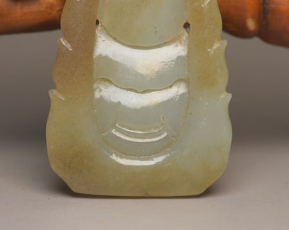 Chinese Natural Hetian Jade Carved Kwan Yin Statue Good Luck Pendant Amulets Art